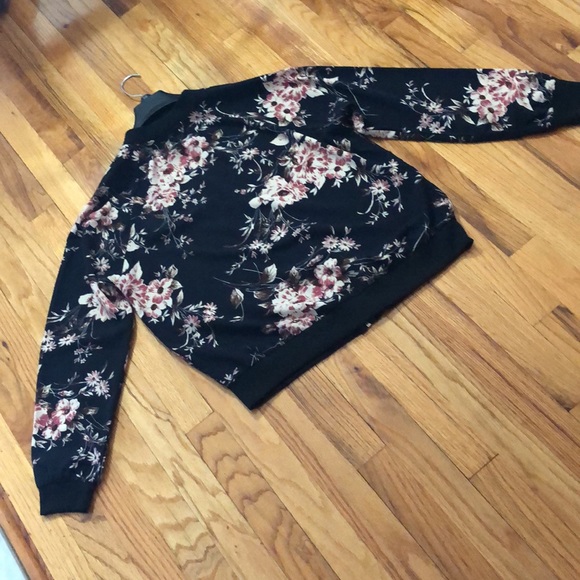 Fabulous Floral Bomber Jacket Sz M - Picture 6 of 9